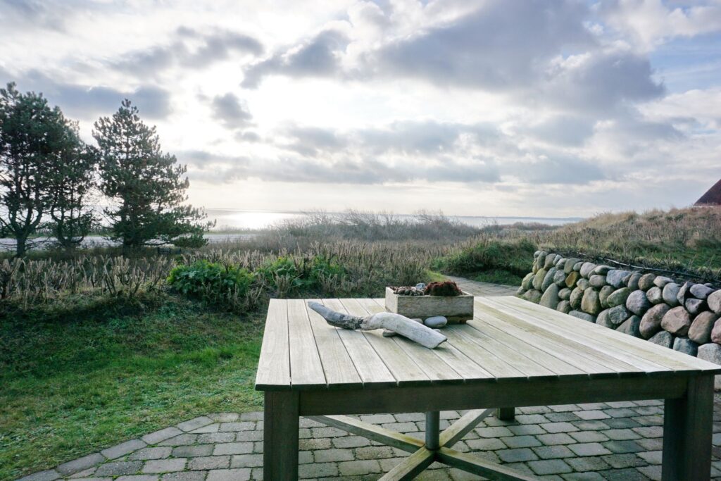 Außenbereich mit Terrasse in Ferienwohnung auf Sylt