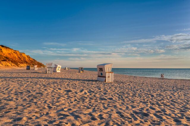 Kleiner Sommer-Rückblick 🧡🌊🌾
Welches ist eure Lieblings-Jahreszeit auf der Insel?

#sylt #wedell #keitum #urlaubaufsylt #urlaubmithund # #nordsee #inselliebe #nordseeküste #ferienwohnungen #ferienmithund #ferienhaus #urlaubammeer #syltliebe #urlaubandernordsee #traumurlaub